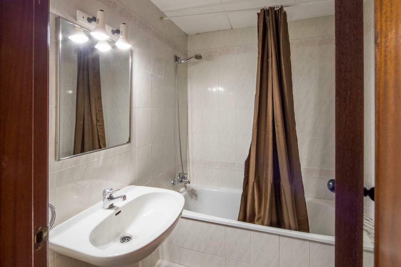 ジローナApartamento Castell De Pereladaアパートメント エクステリア 写真